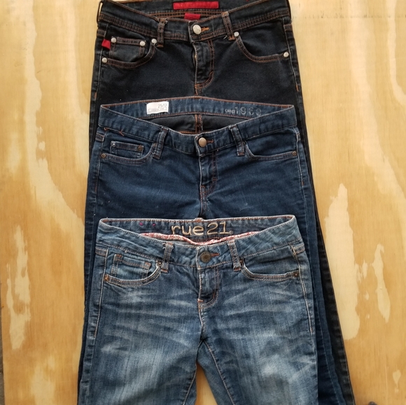 Gap & Rue 21 light, medium, & dark wash - Picture 5 of 7